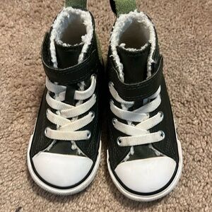 Converse Chuck Taylor All-Star 1V Cozy Toddler sneakers